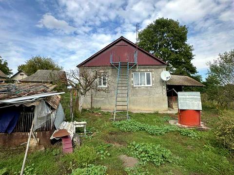 будинок за адресою с. Зозулинці, Комарова