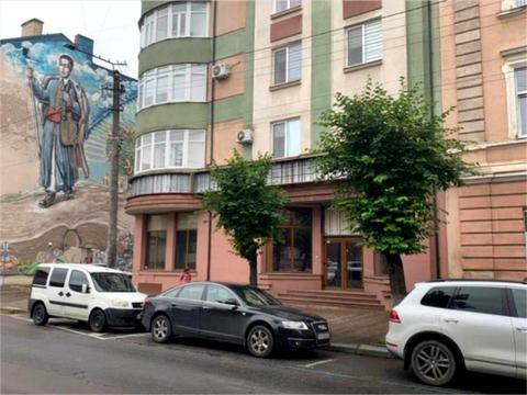 комерційна за адресою Кардинала Любомира Гузара вул., 15