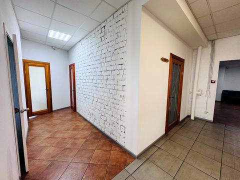 коммерческая по адресу Дмитрия Яворницкого просп. (Карла Маркса), 5
