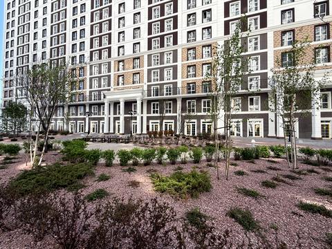 коммерческая по адресу Михаила Максимовича ул. (Онуфрія Трутенка), (Будинок «Престон»)