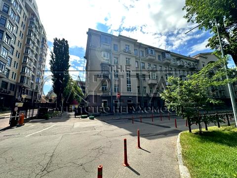 квартира по адресу Михаила Грушевского ул., 9