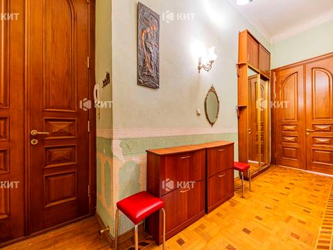 квартира за адресою Куликівський узвіз (Революції), 14