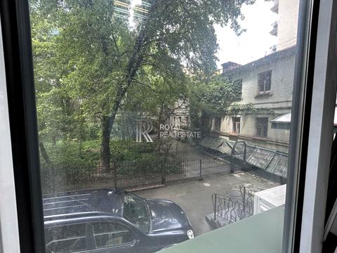 комерційна за адресою Ігорівська вул., 12Б