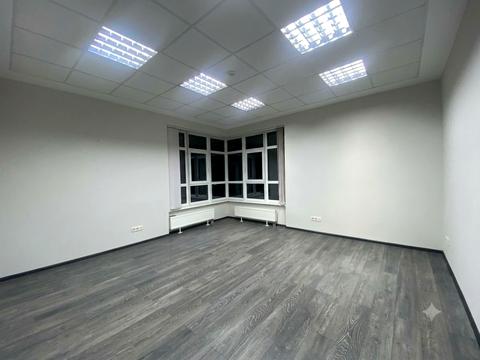 комерційна за адресою Кловський узвіз, 7a