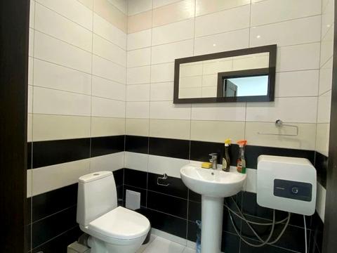 комерційна за адресою Кловський узвіз, 7a