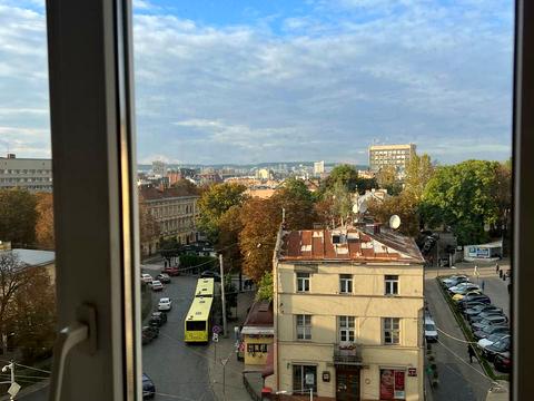 квартира за адресою Свободи просп. (), 26