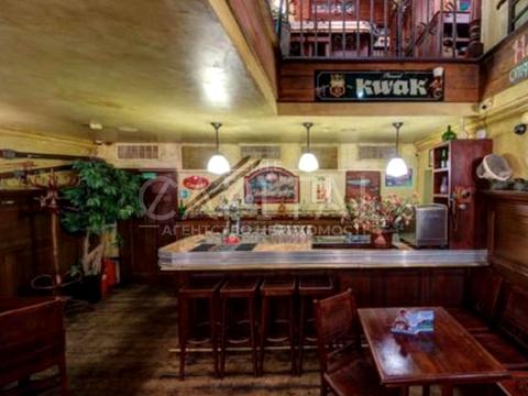 комерційна за адресою Саксаганського вул., 7