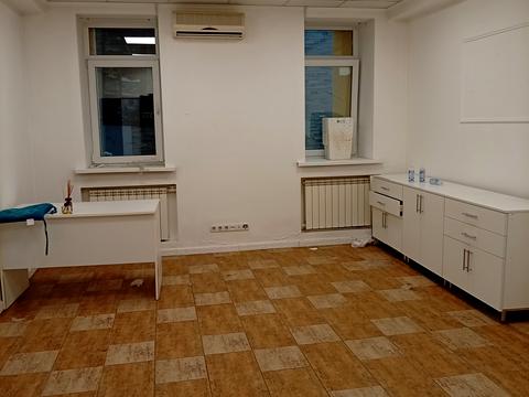 комерційна за адресою Чикаленко, 32б