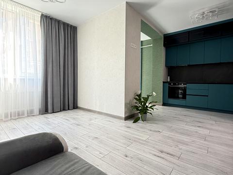 квартира по адресу Молодіжна ул., 7