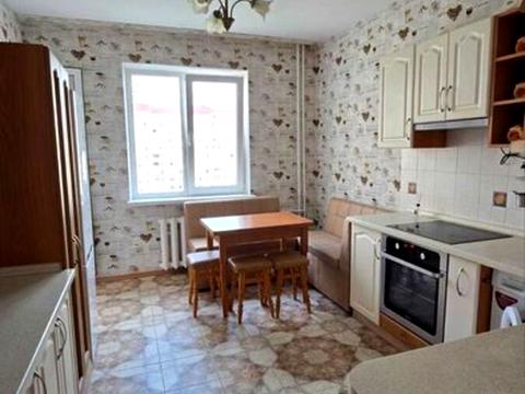квартира за адресою Анни Ахматової вул., 41