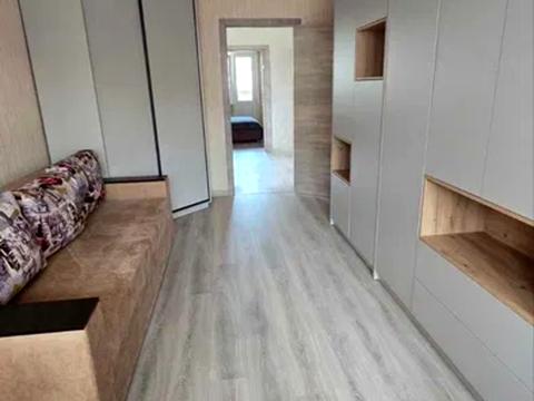 квартира за адресою Анни Ахматової вул., 41