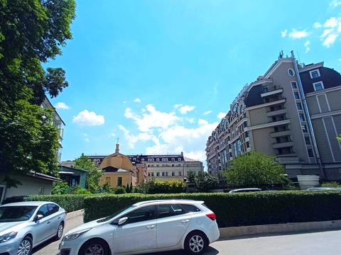 коммерческая по адресу Большая Житомирская ул., 4-В