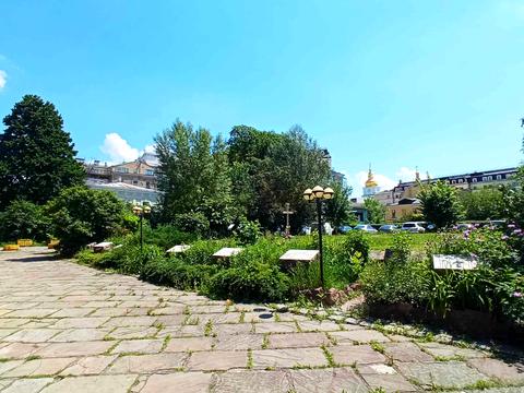 коммерческая по адресу Большая Житомирская ул., 4-В