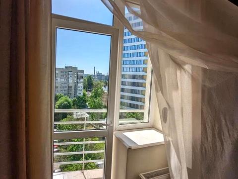 квартира за адресою Академіка Андрія Сахарова вул. (Суворова), 82