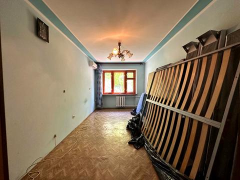 квартира за адресою Космонавтів вул., 11