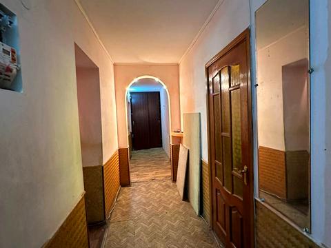 квартира за адресою Космонавтів вул., 11