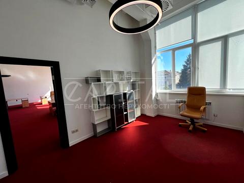 коммерческая по адресу Лаврський пер., 1