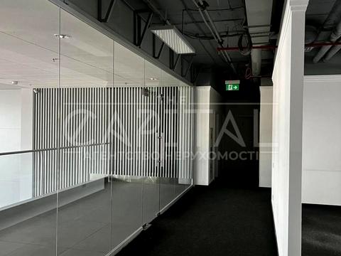 комерційна за адресою Степана Бандери просп. (Московський), 1