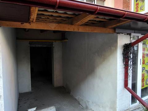 комерційна за адресою Богдана-Ігора Антонича вул., 5 б