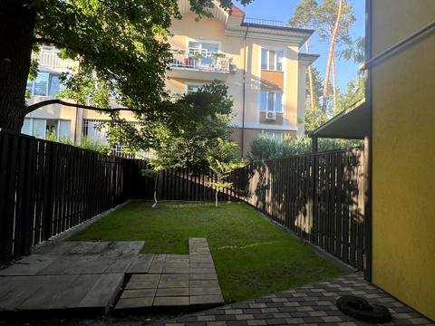 будинок за адресою Шота Руставелі вул.