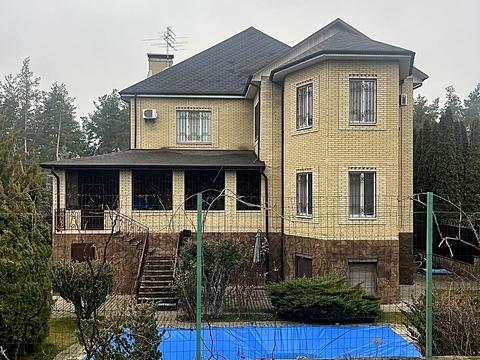 будинок за адресою Квітнева вул., 14