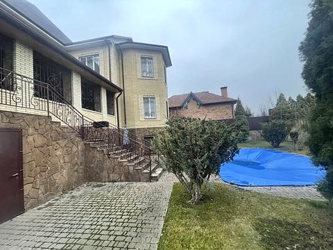 будинок за адресою Квітнева вул., 14