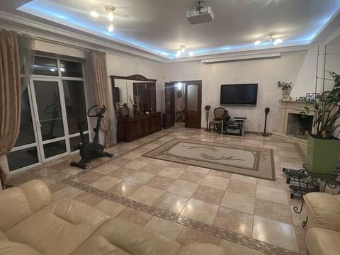 будинок за адресою Квітнева вул., 14