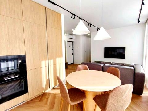 квартира за адресою Салютна вул., 2к24