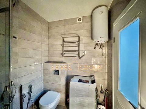 квартира за адресою Юнацька вул., 8