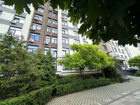 квартира за адресою Юнацька вул., 8