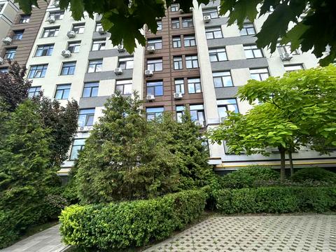 квартира за адресою Юнацька вул., 8