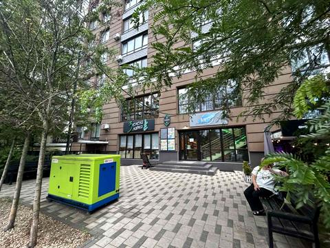квартира за адресою Юнацька вул., 8