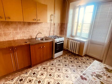 квартира за адресою Космонавтів просп., 66