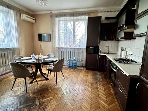 будинок за адресою Підгородне, Энтузиастов, 3