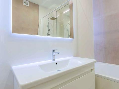 квартира за адресою Київ, Трускавецька вул., 2-А