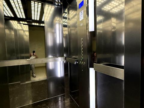 коммерческая по адресу Степана Рудницкого ул. (Академіка Вільямса), 2-Б