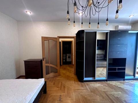 квартира за адресою Загорівська вул. (Багговутівська), 30
