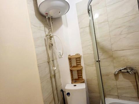 квартира за адресою Електровозна вул., 8