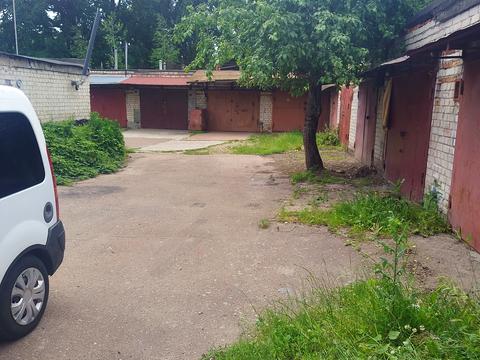 паркомісце за адресою Всеволода Ганцова вул., 46