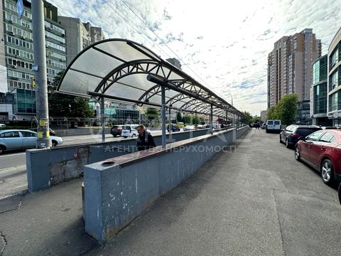 комерційна за адресою Валерія Лобановського просп. (Червонозоряний), 4-А