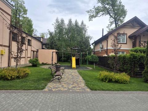 будинок за адресою Лисенка вул. (Надсонова), 2