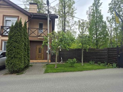 будинок за адресою Лисенка вул. (Надсонова), 2