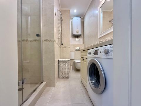 квартира по адресу Ревуцкого ул., 7-В