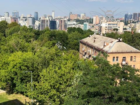 квартира по адресу Романа Ратушного ул. (Волгоградська), 5