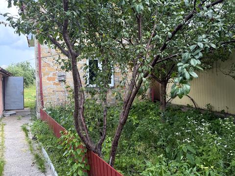 будинок за адресою с. Бузова, Центральна вул., 75-А