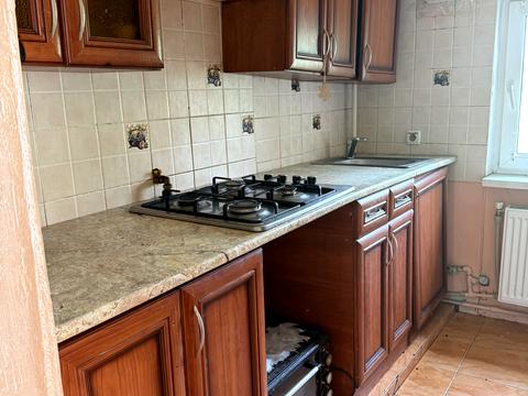 будинок за адресою с. Бузова, Центральна вул., 75-А
