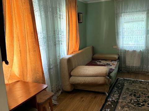 будинок за адресою с. Бузова, Центральна вул., 75-А