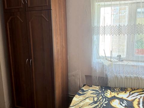 будинок за адресою с. Бузова, Центральна вул., 75-А