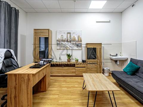 комерційна за адресою Берестейське шосе (Брест-Литовське), 1