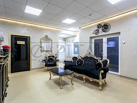 комерційна за адресою Берестейське шосе (Брест-Литовське), 1
